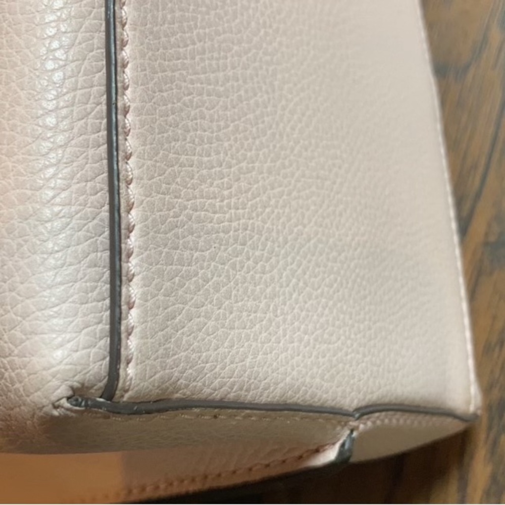 Tory Burch Perry Triple Compartment Tote Bag in Pink Textured Leather - Picture 9 of 10